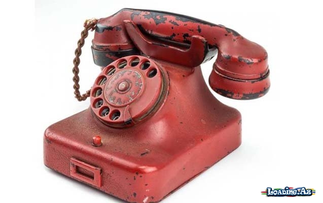 Hitlerin qırmızı telefonu satışa çıxarıldı - 300 min dollar. - Take.Az