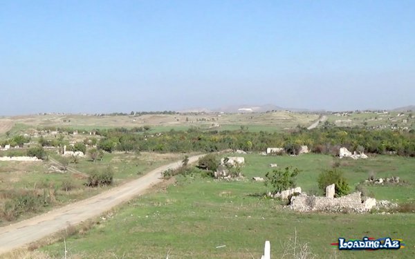 İşğaldan azad olunan Füzuli şəhərinin mərkəzində Azərbaycan bayrağı qaldırılıb - Take.Az