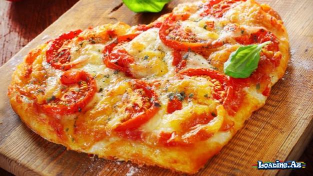 Ürək Formasında Romantik Pizza - Take.Az