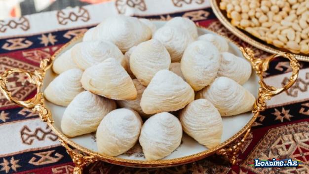 Novruz Süfrəsinin Xəfif Badamburası - Take.Az
