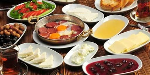 Mütəxəssis məsləhəti: Ramazan ayında düzgün qidalanmanın 7 üsulu