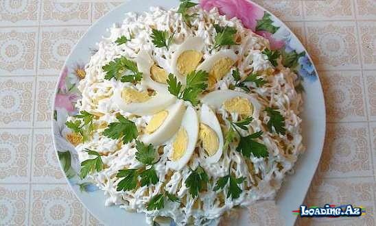 Bu salatı dadandan sonra “stoliçni”, “mimoza” yaddan çıxacaq! - Take.Az