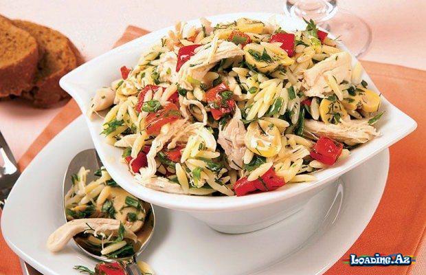 Dadlı və xeyirli toyuq salatı – HAZIRLANMA QAYDASI - Take.Az