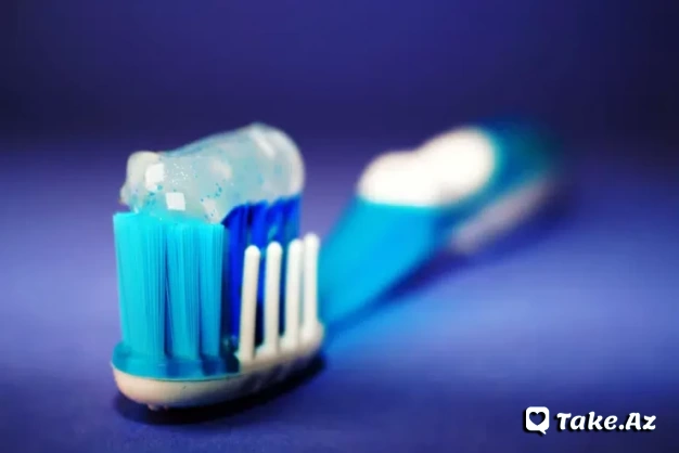 Uşaqların diş sağlamlığı üçün hansı fırça daha faydalıdır? - Take.Az