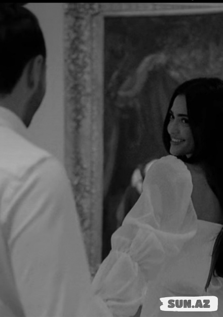Sən qəlbimdə gizlədiyim,dualarımla Allahdan istədiyim,Xoşbəxtliyim❤ Şükür səbəbimsən Sevdiyim✨