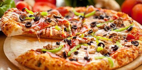 Ev şəraitində çox dadlı, yumşaq və asan pizza hazırlamaq resepti - Take.Az