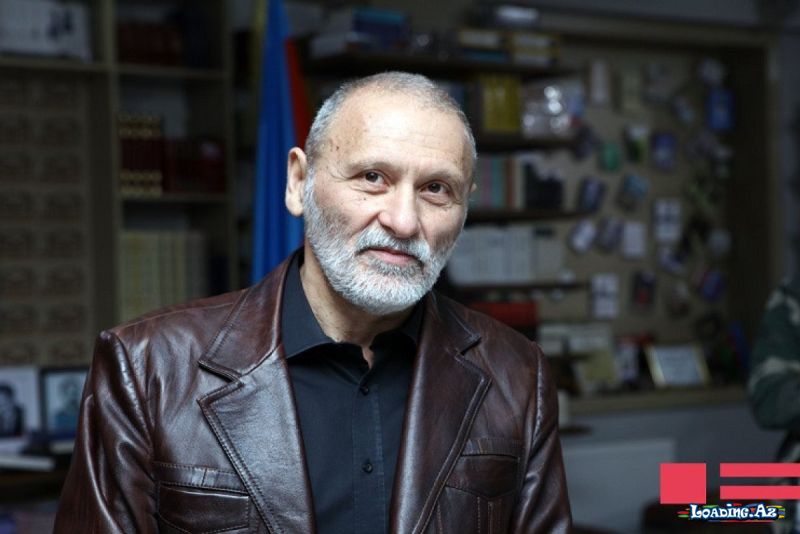 Qırmızı vedrə - Aydın Talıbzadənin yeni hekayəsi