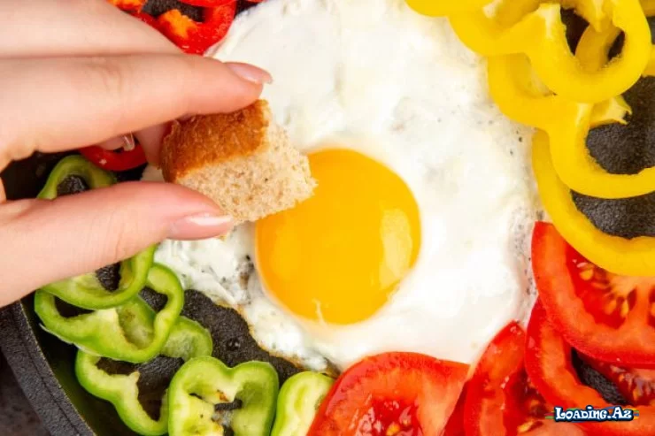 "İtalyan üsulu" bişirilmiş yumurtalı bulka: RESEPT - Take.Az