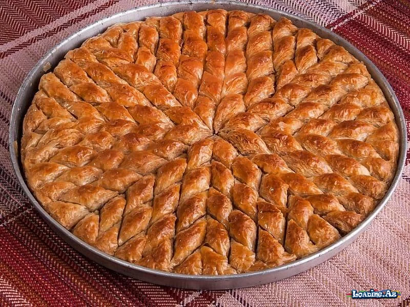 Paxlavaya şərbət tökdükdən sonra üstü örtülməlidir? - Take.Az