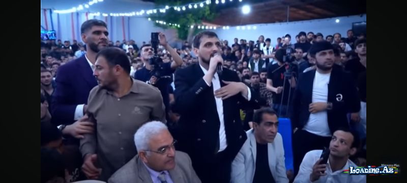 İki başlı qafiyə. Xosrovun toyu. - Take.Az