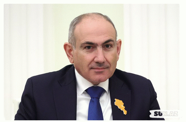 Ermənistan lideri etirazçı qadınla qarşıdurma yaşadı - Take.Az