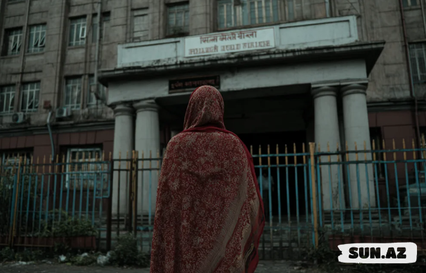 Hindistanda ölü elan edilən gənc qadın atası və qardaşının həbsindən sonra "dirildi" - Take.Az
