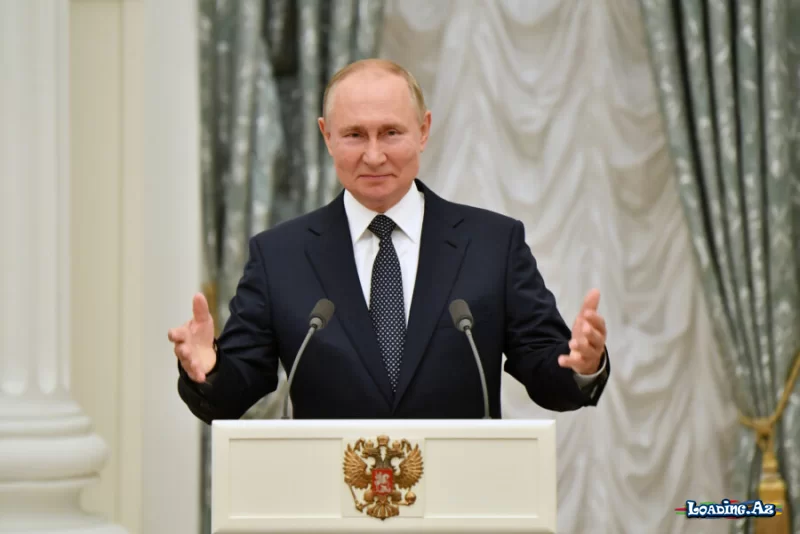 Putin Azərbaycanı təbrik etdi