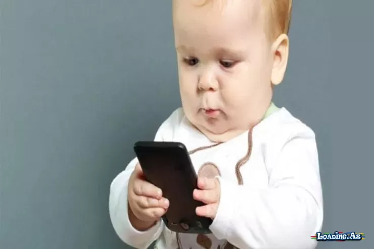 Psixoloqdan vacib açıqlama: Uşaqlara gündə nə qədər telefon vermək olar? - Take.Az