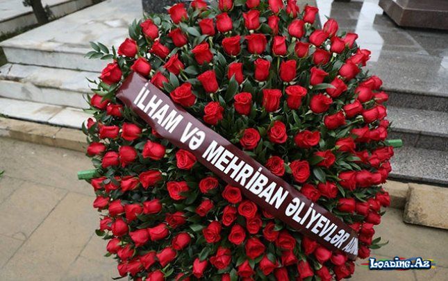 Prezident və Birinci xanım Xalq artistinin vida mərasiminə əklil göndərdi - Take.Az