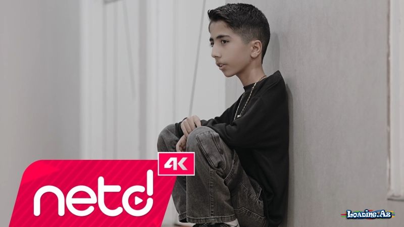 Amir   Mohammad-Hastane      Önünde   İncir  Ağacı - Take.Az